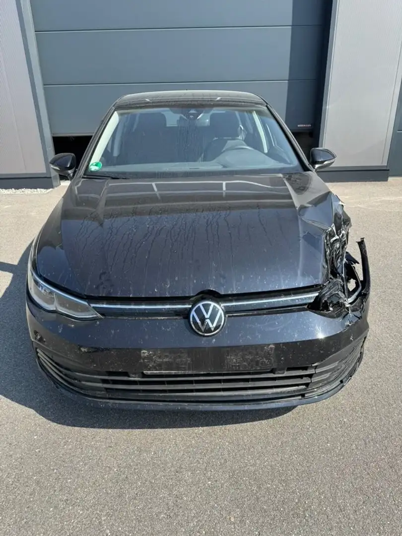 Volkswagen Golf VIII Lim. 1.5 TSI, Life Schwarz - 1