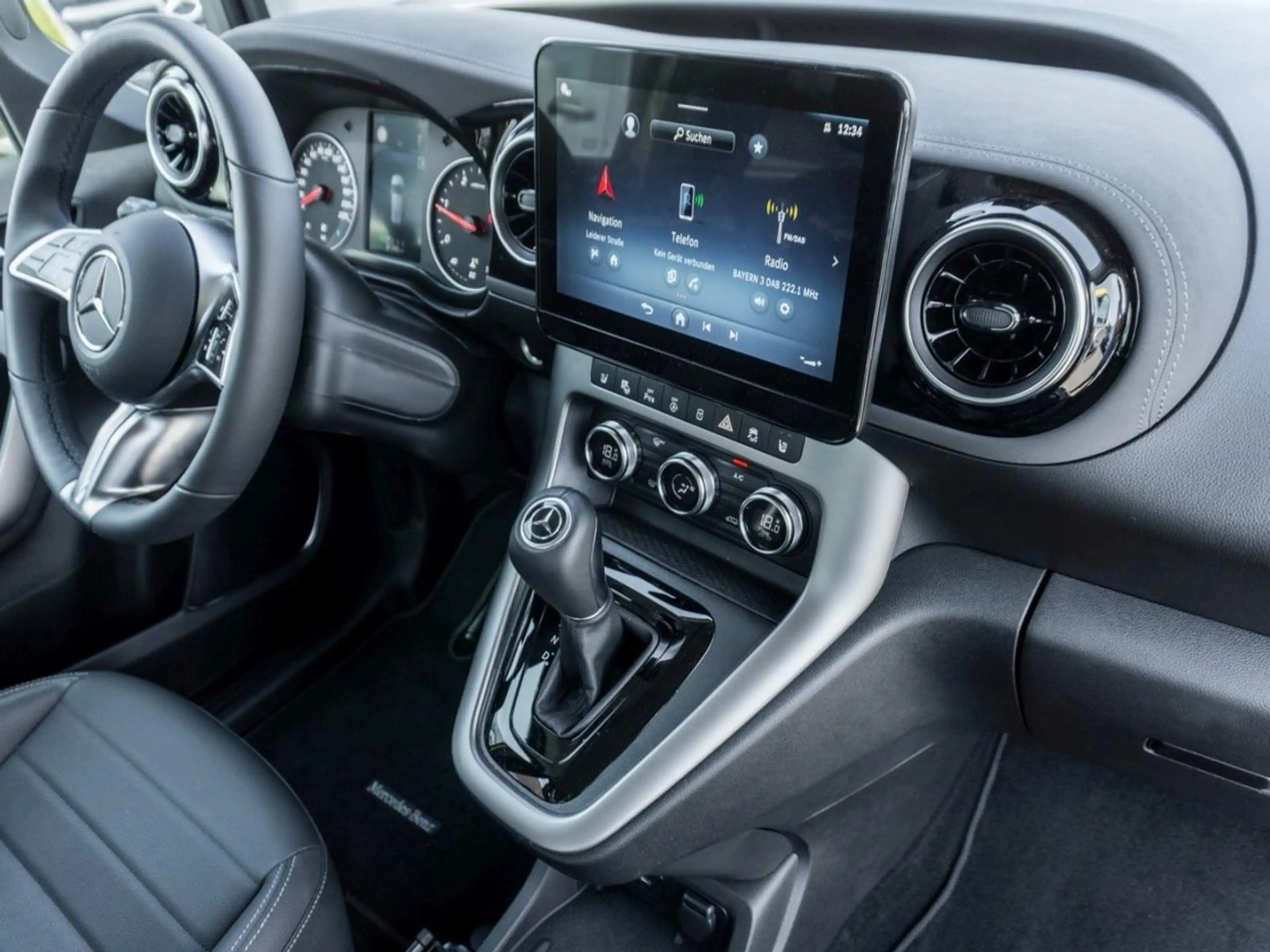 Mercedes-Benz T-Class T 180 d Standard Progressive MBUXNavi+ Kamera — photo 15
