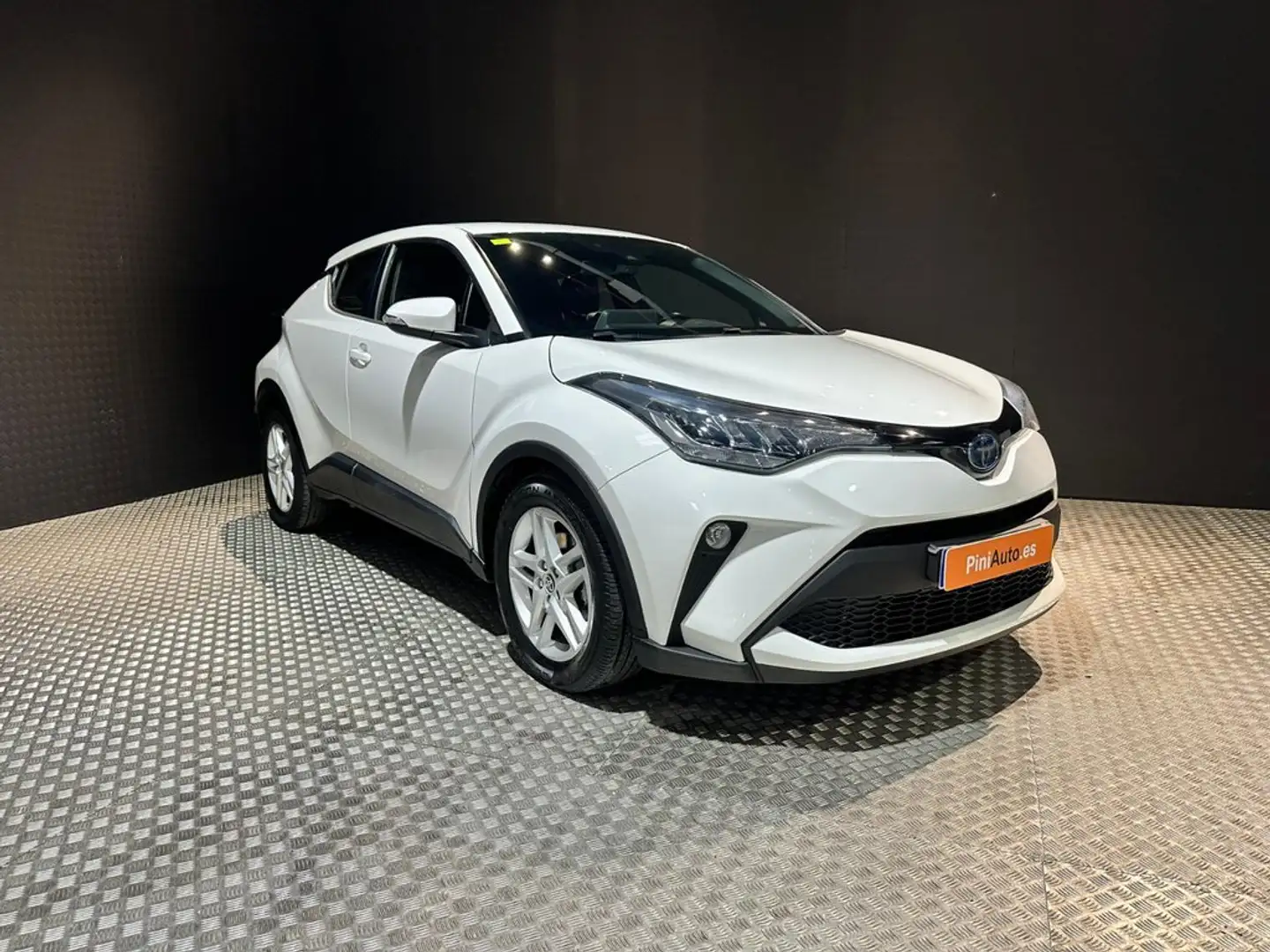 Toyota C-HR 1.8 125H Active Weiß - 2