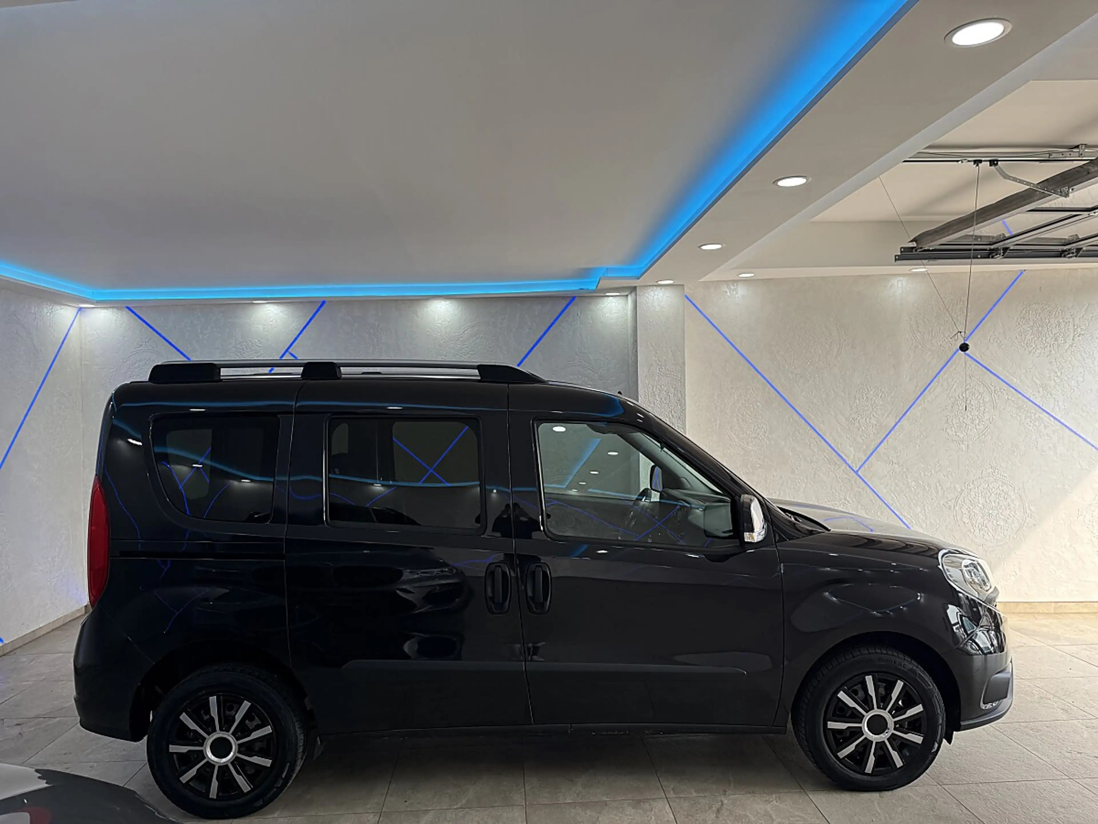 Fiat Doblo 1,6 MultiJet 120 Lounge Start&Stop*KLIMATRONIC*... — photo 5