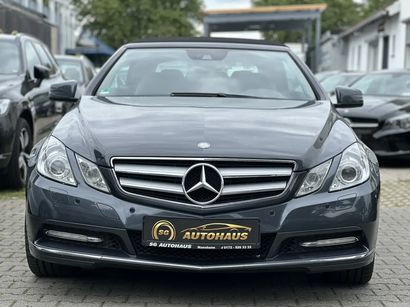 Mercedes-Benz E 250 E 250 CGI BlueEfficiency (207.447) Gris - 1