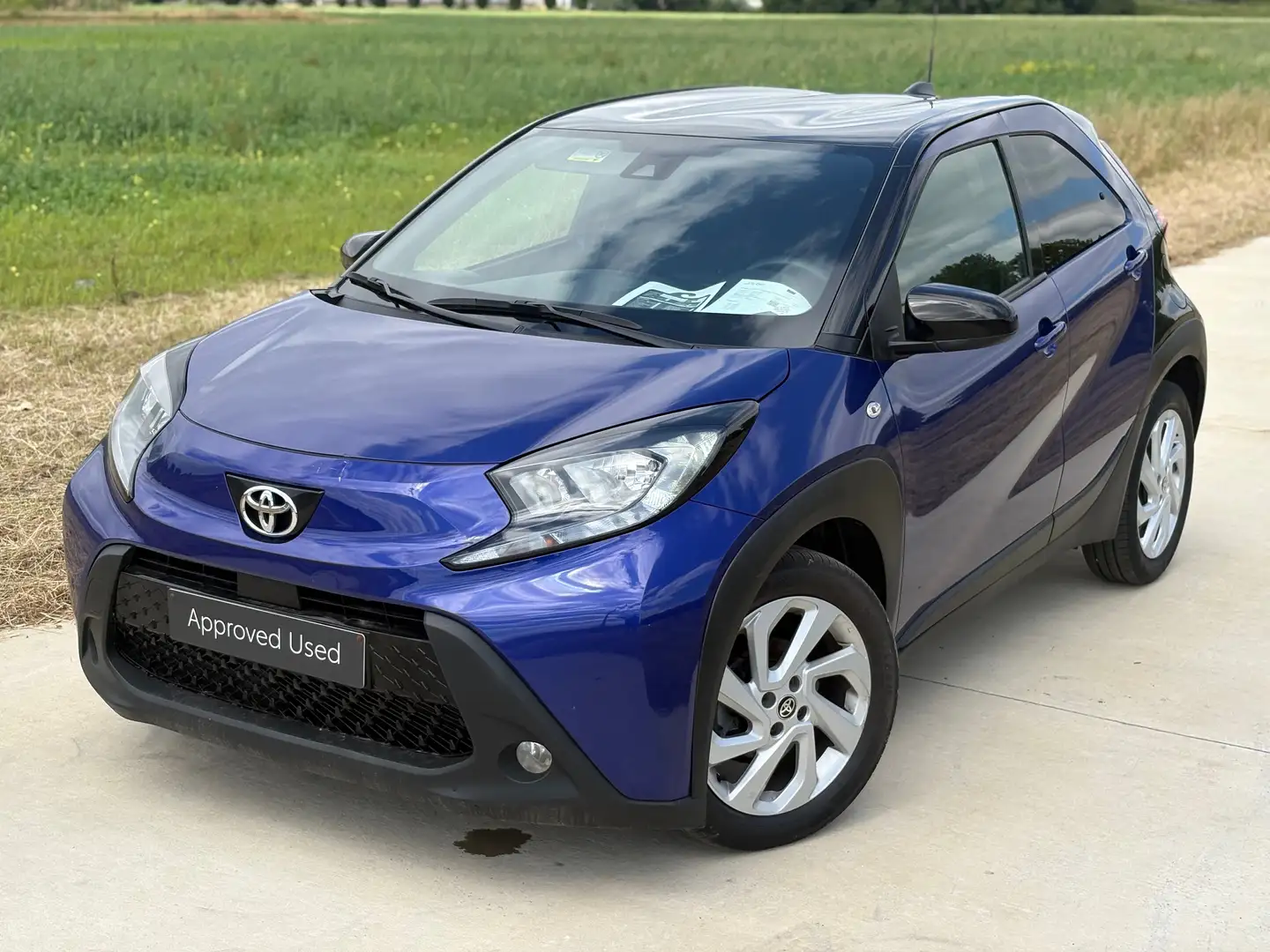 Toyota Aygo X 1.0 VVT-I CAMERA AIRCO CAR PLAY GARANTIE JANTES Bleu - 1