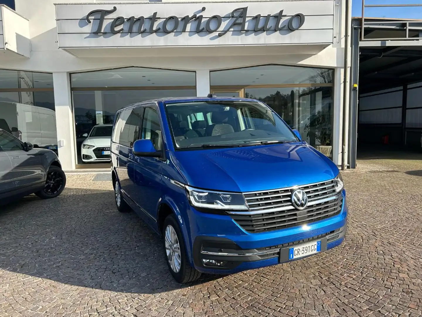 Volkswagen T6.1 Caravelle 2.0 TDI 150CV DSG PC Cruise Blu/Azzurro - 1
