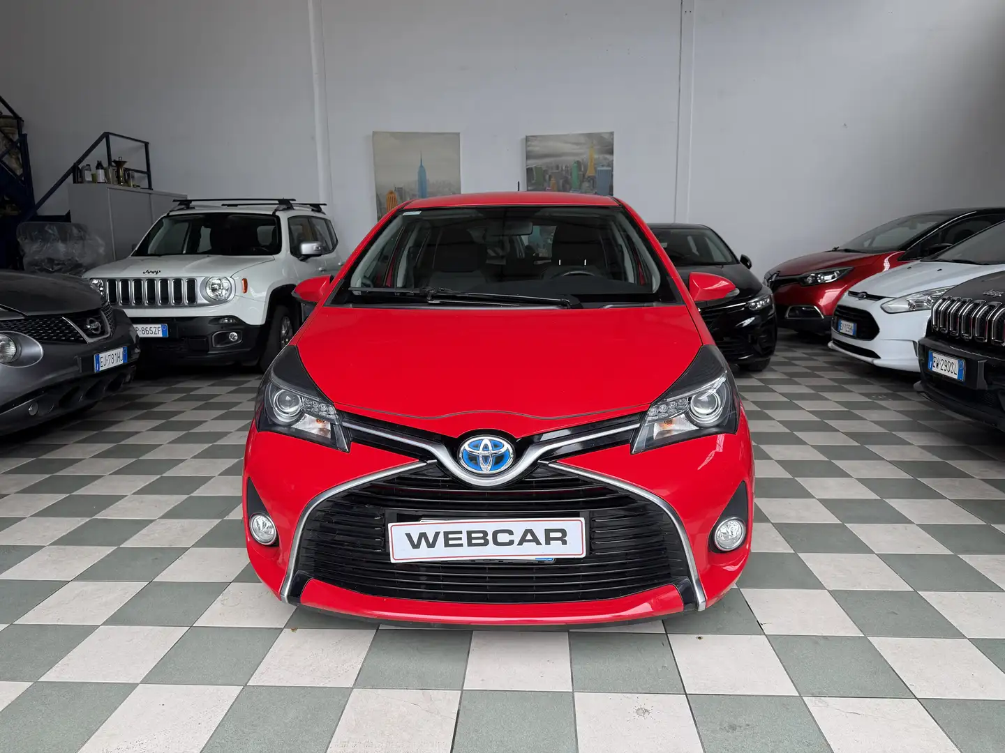 Toyota Yaris 5p 1.5h Active Rood - 1