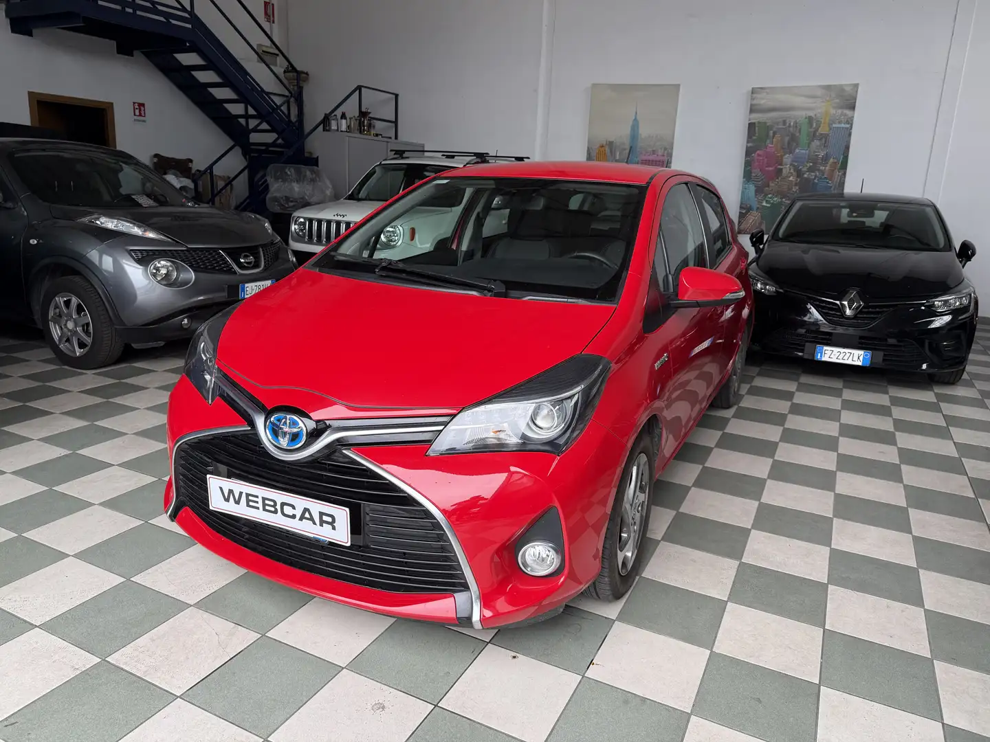Toyota Yaris 5p 1.5h Active Rood - 2