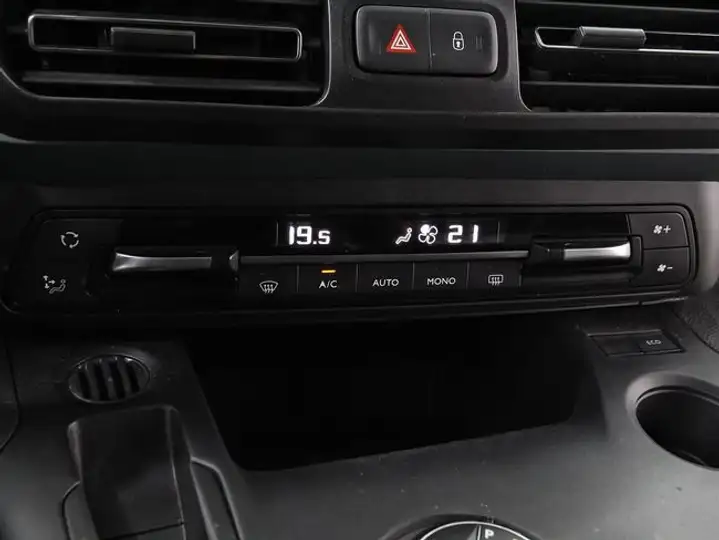 Citroën Berlingo Talla M BlueHDi 1.5 S&S 6v Shine 2023, foto 29