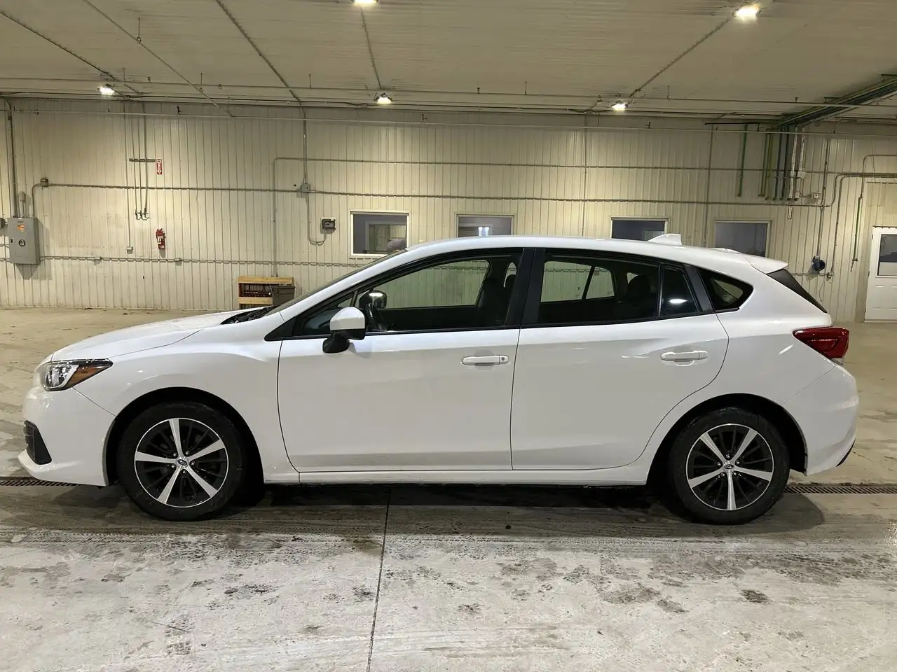 Subaru Impreza снимка Subaru Impreza