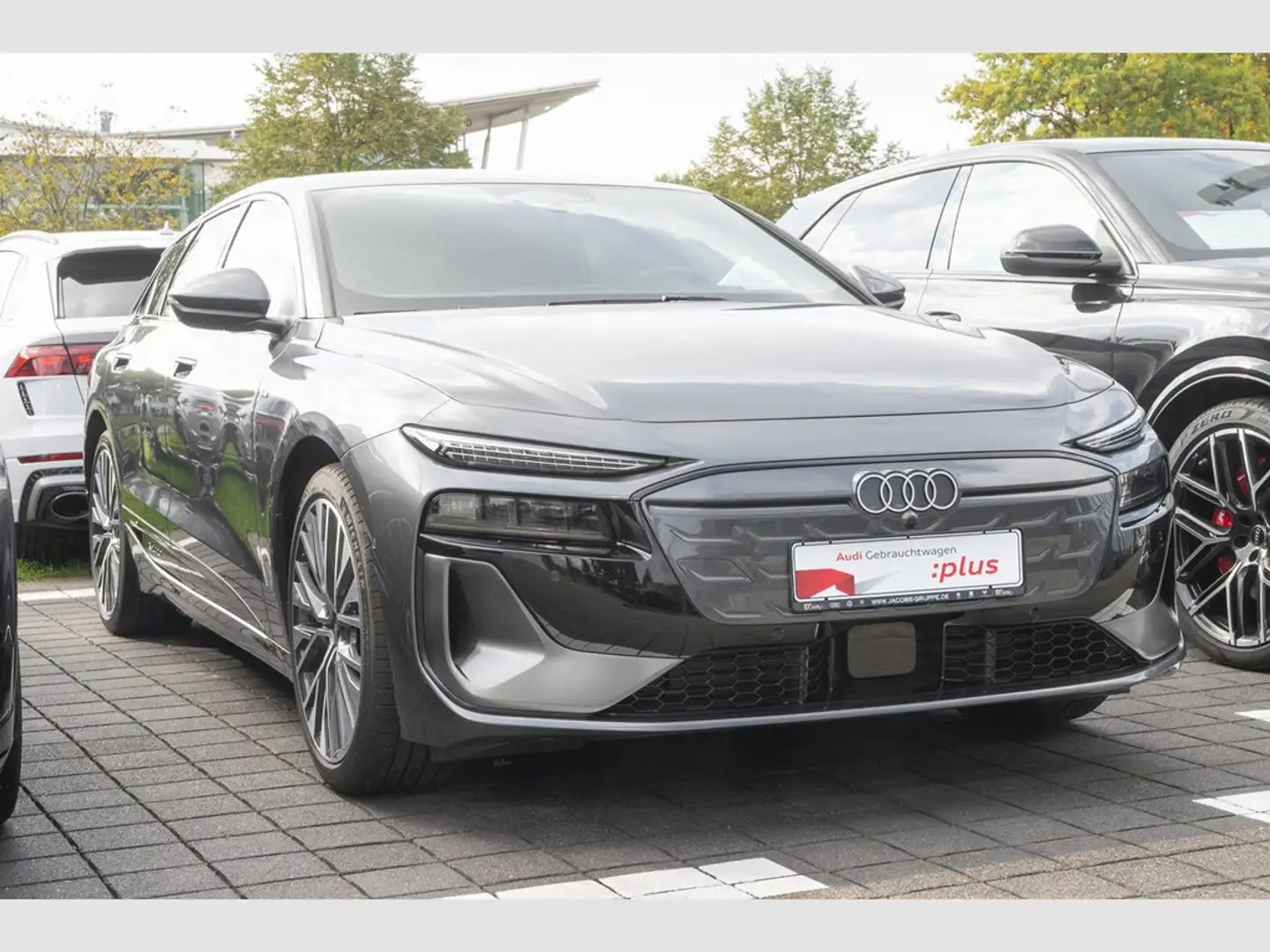 Audi A6 e-tron Grau - 2