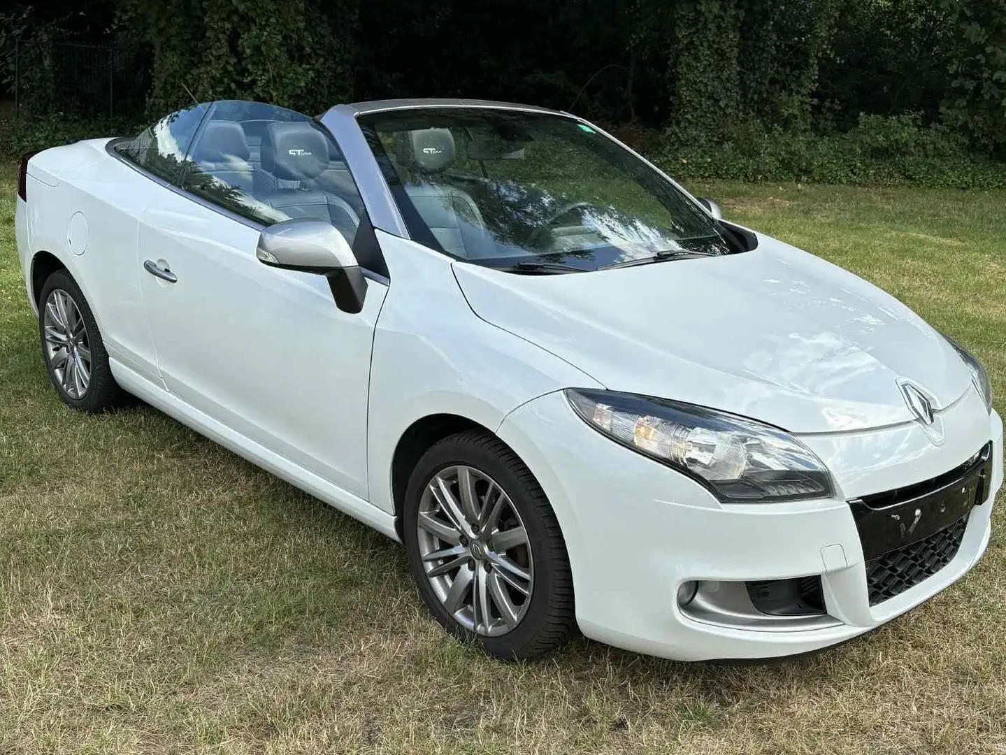 Renault Megane Megane 1.5 dCi FAP Coupe-Cabriolet Avantage Blanc - 1
