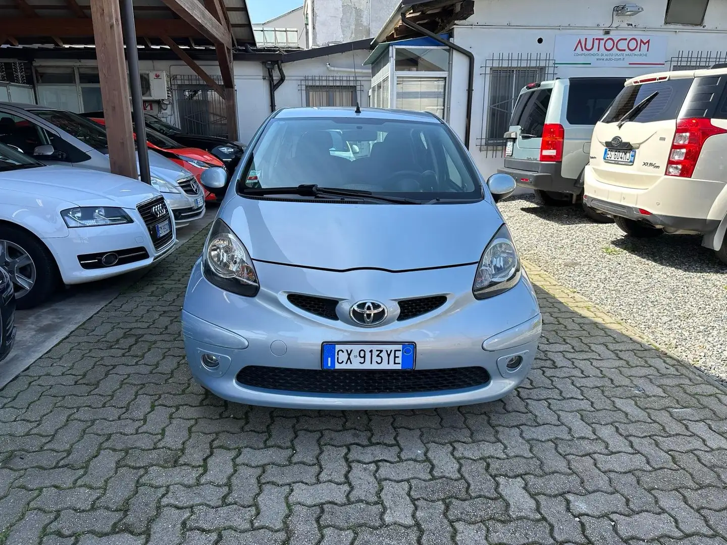 Toyota Aygo Aygo 5p 1.0 Sol Срібний - 2