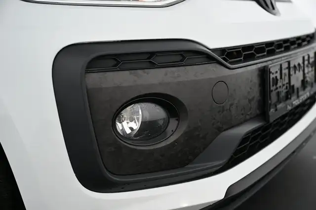 Volkswagen Up! view 16