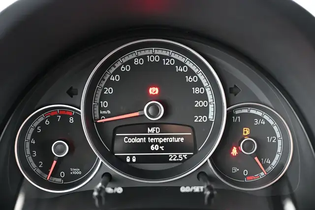 Volkswagen Up! view 23