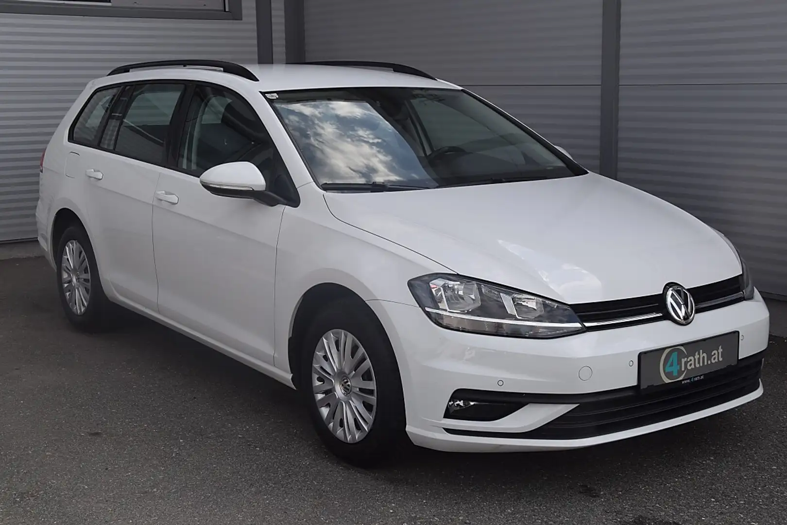 Volkswagen Golf Variant Golf VII Variant 1,6 TDI SCR NAVI Weiß - 2