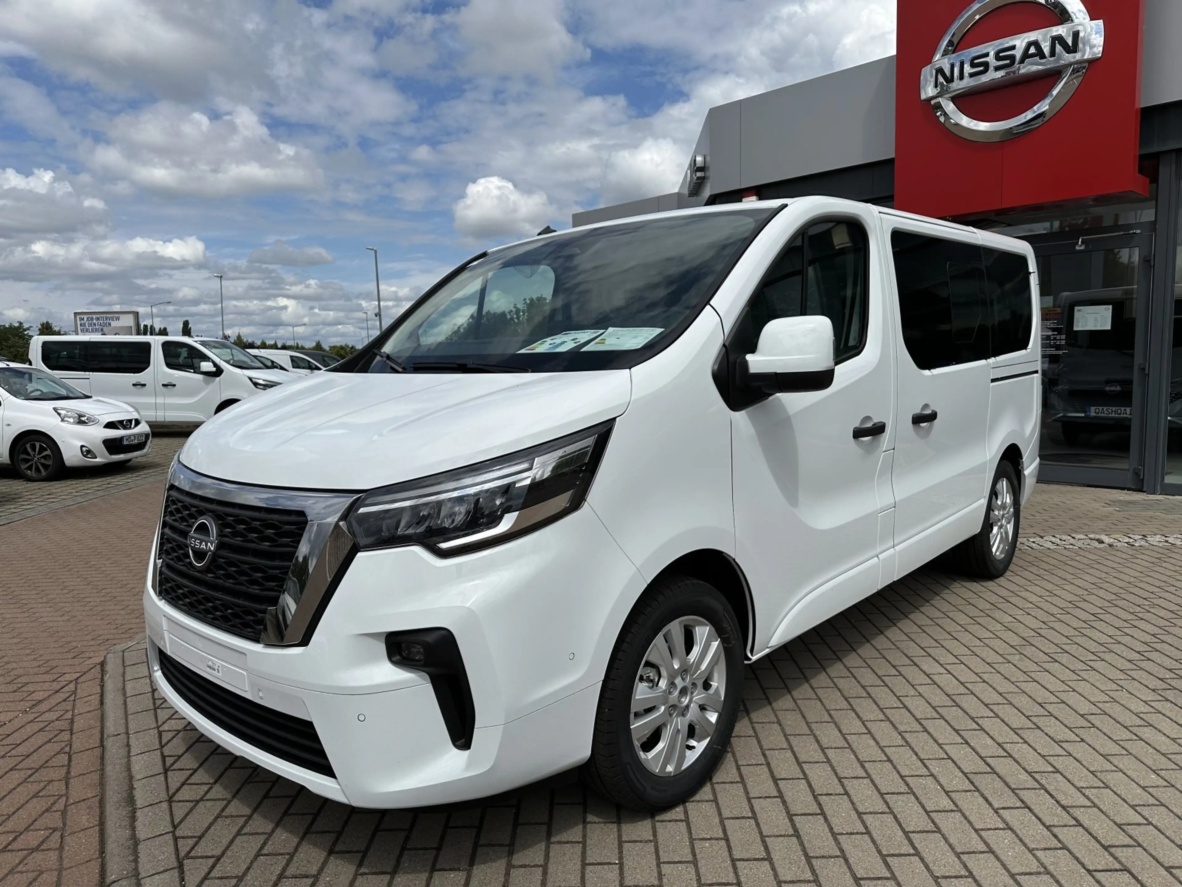 Nissan Primastar KOMBI 170DCT TEKNA 8 SITZE L1H1 2ST DESIGN — photo 3