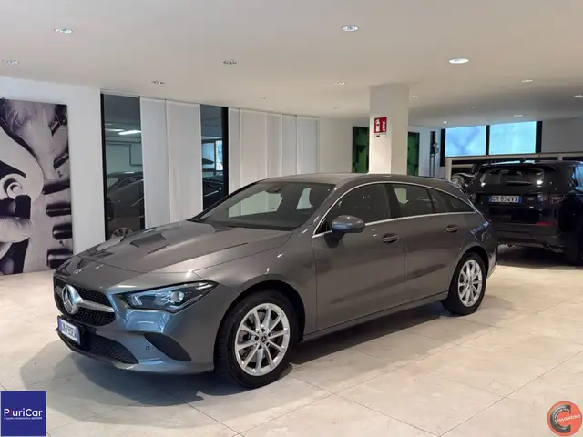 Mercedes-Benz CLA 250 e SB PHEV Navi Cruise FariLED Pelle/Tessuto