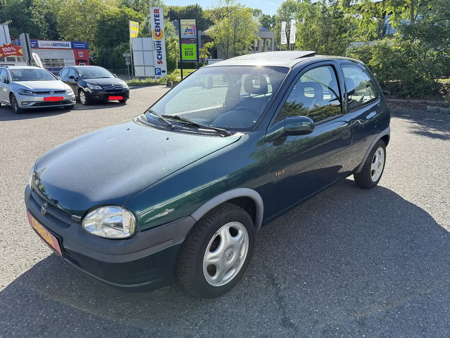 Opel Corsa 1.4 Vogue  Liebhaberfahrzeug Selten ! Зелений - 1