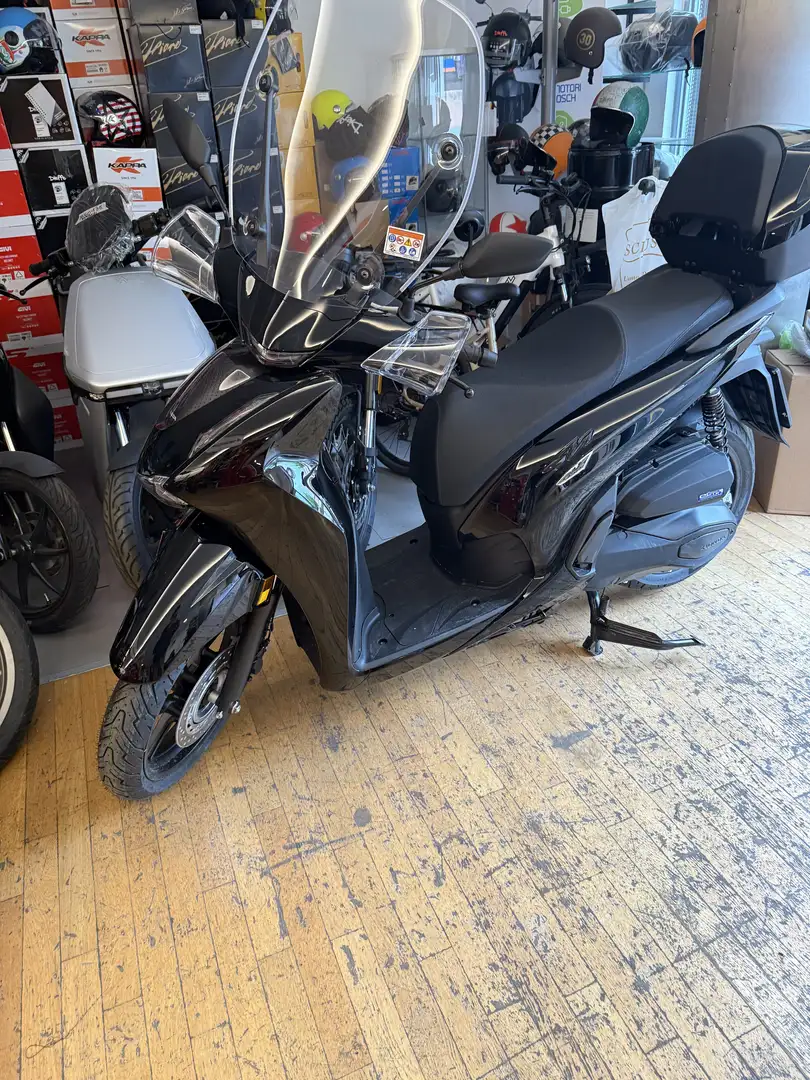 Honda SH 350i - 1