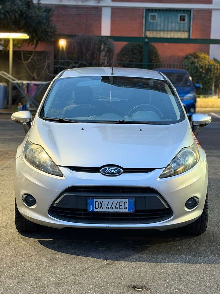 Ford Fiesta 5p 1.4 + Gpl