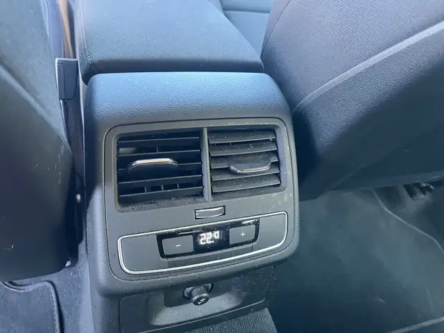 Audi A4 view 10