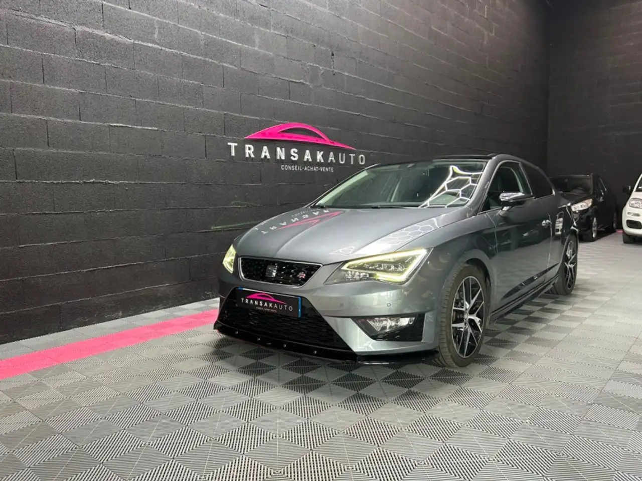 Seat Leon 1.8 TSI 180 Start/Stop Black Aero FR