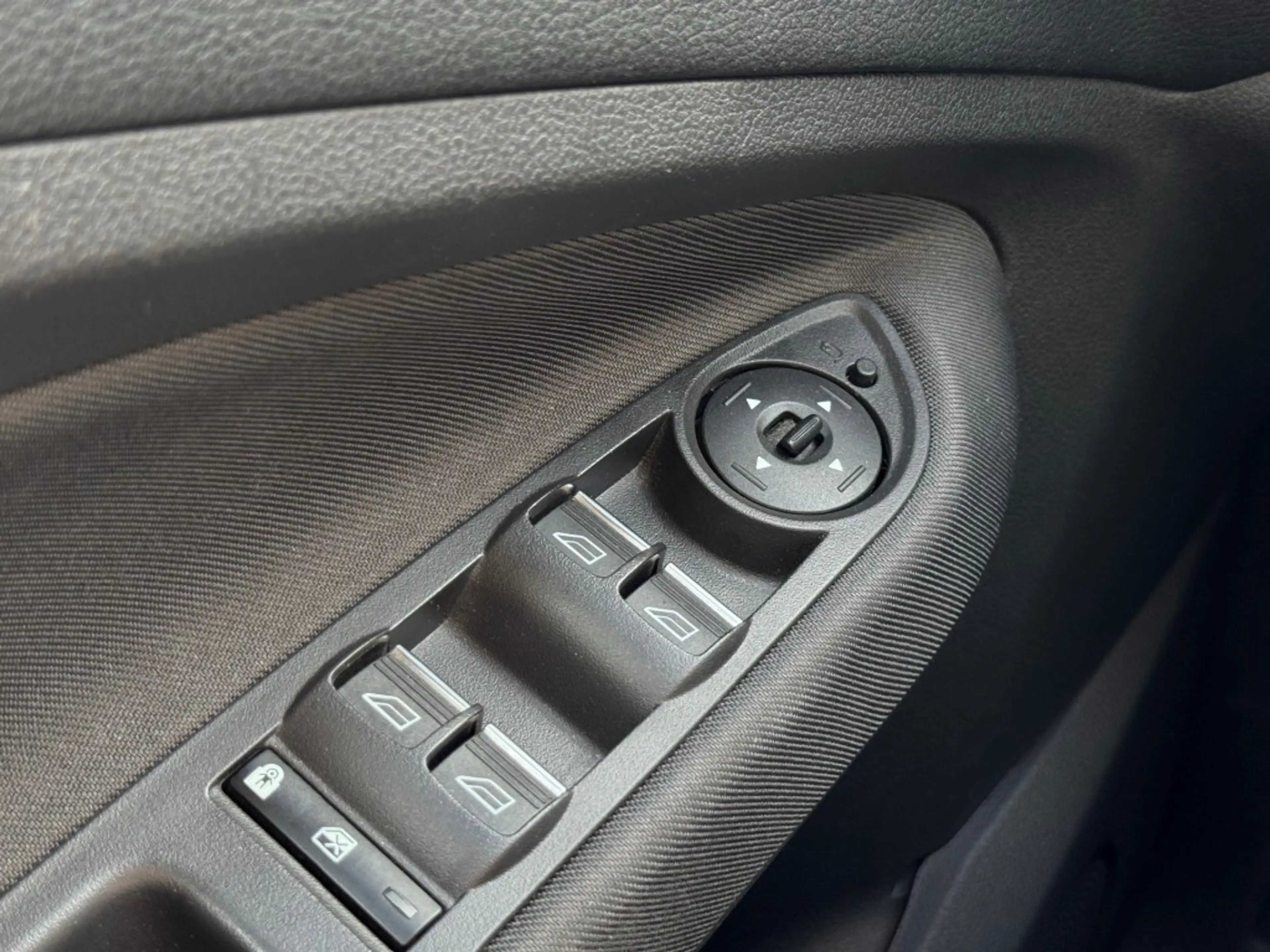 Ford C-Max 1.5 Titanium Automaat - stoel/stuurverwarming - ap — photo 6