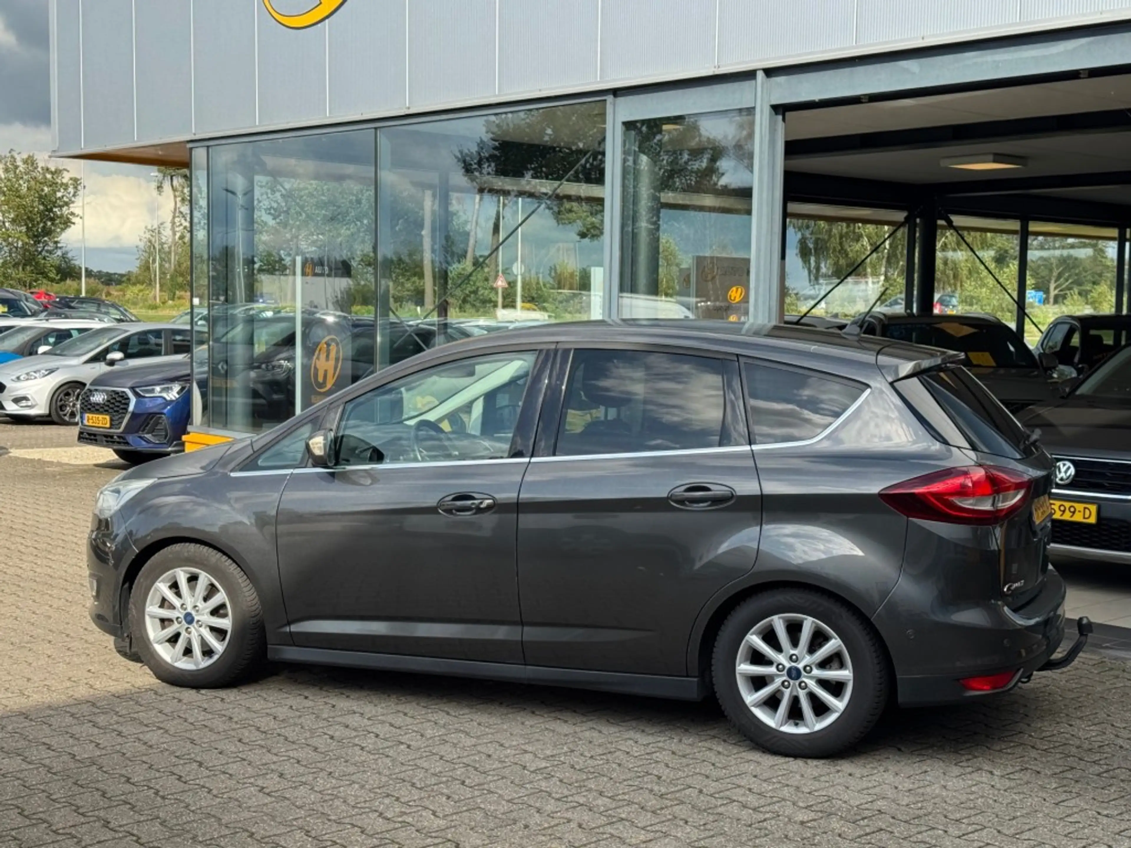 Ford C-Max 1.5 Titanium Automaat - stoel/stuurverwarming - ap — photo 2