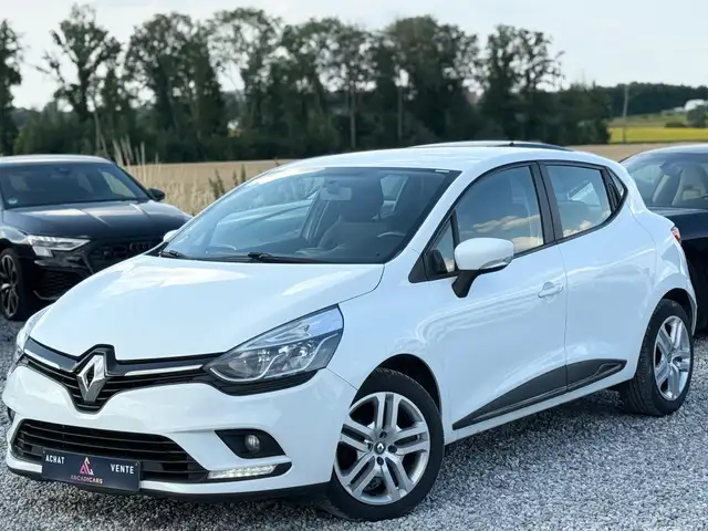 Renault Clio CAPTEUR DE RECUL - GPS - AIR CO - CARNET COMPLET