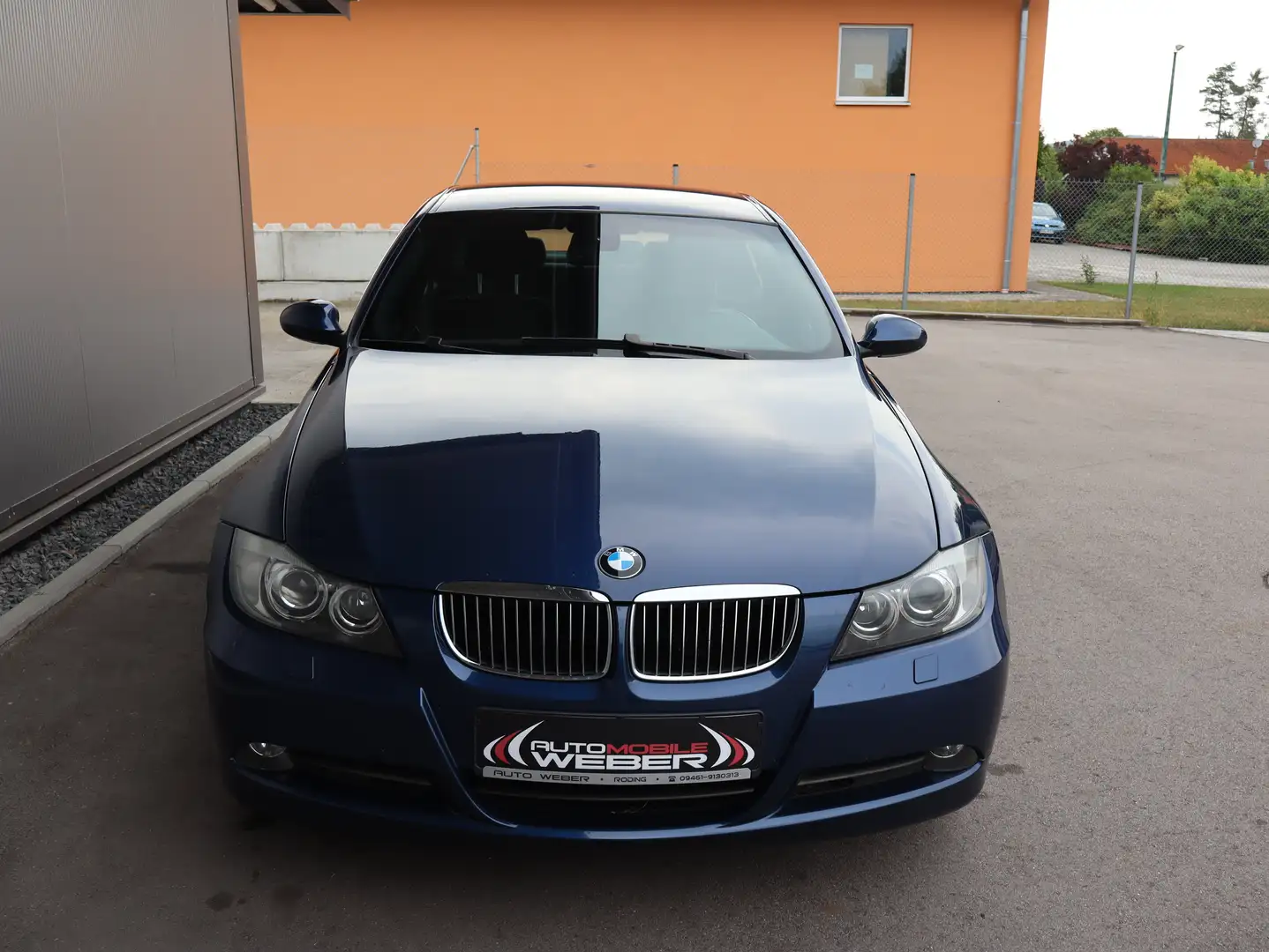 BMW 325 i Limousine *XENON*SITZHEIZUNG*PDC*TEMPOMAT*18"ALU Blue - 2
