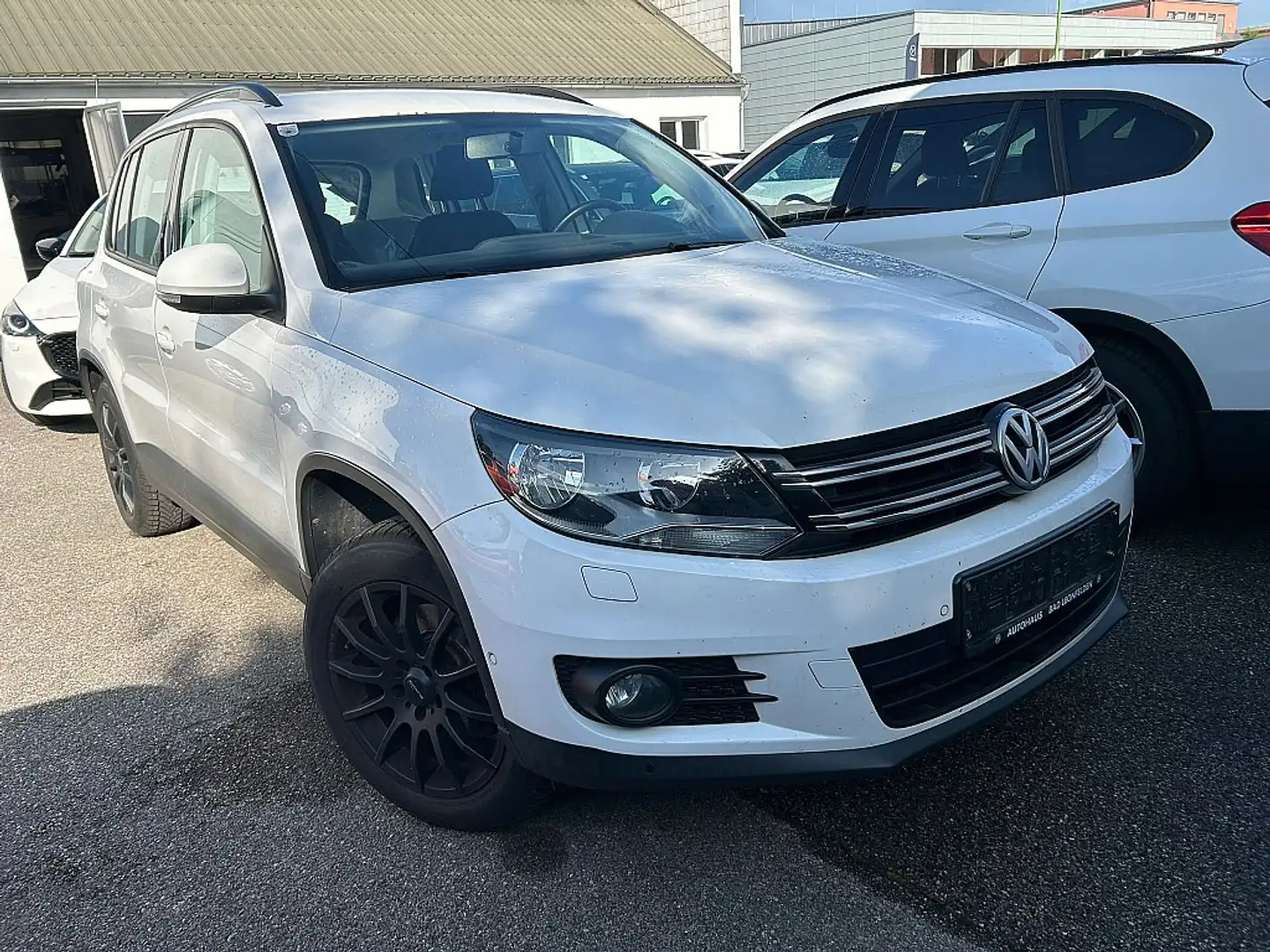 Volkswagen Tiguan 1,4 TSI Trend&Fun BMT Weiß - 1
