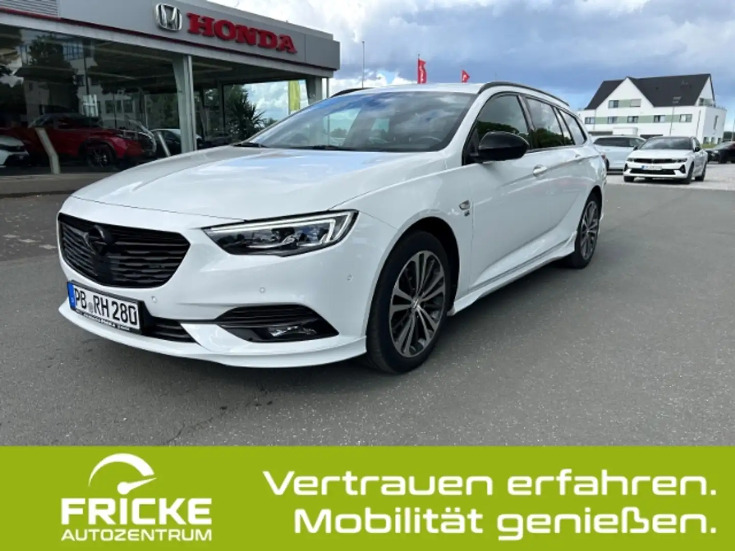 Opel Insignia INNOVATION Exclusive wie Ultimate+AHK+Panorama+OPC Bianco - 1
