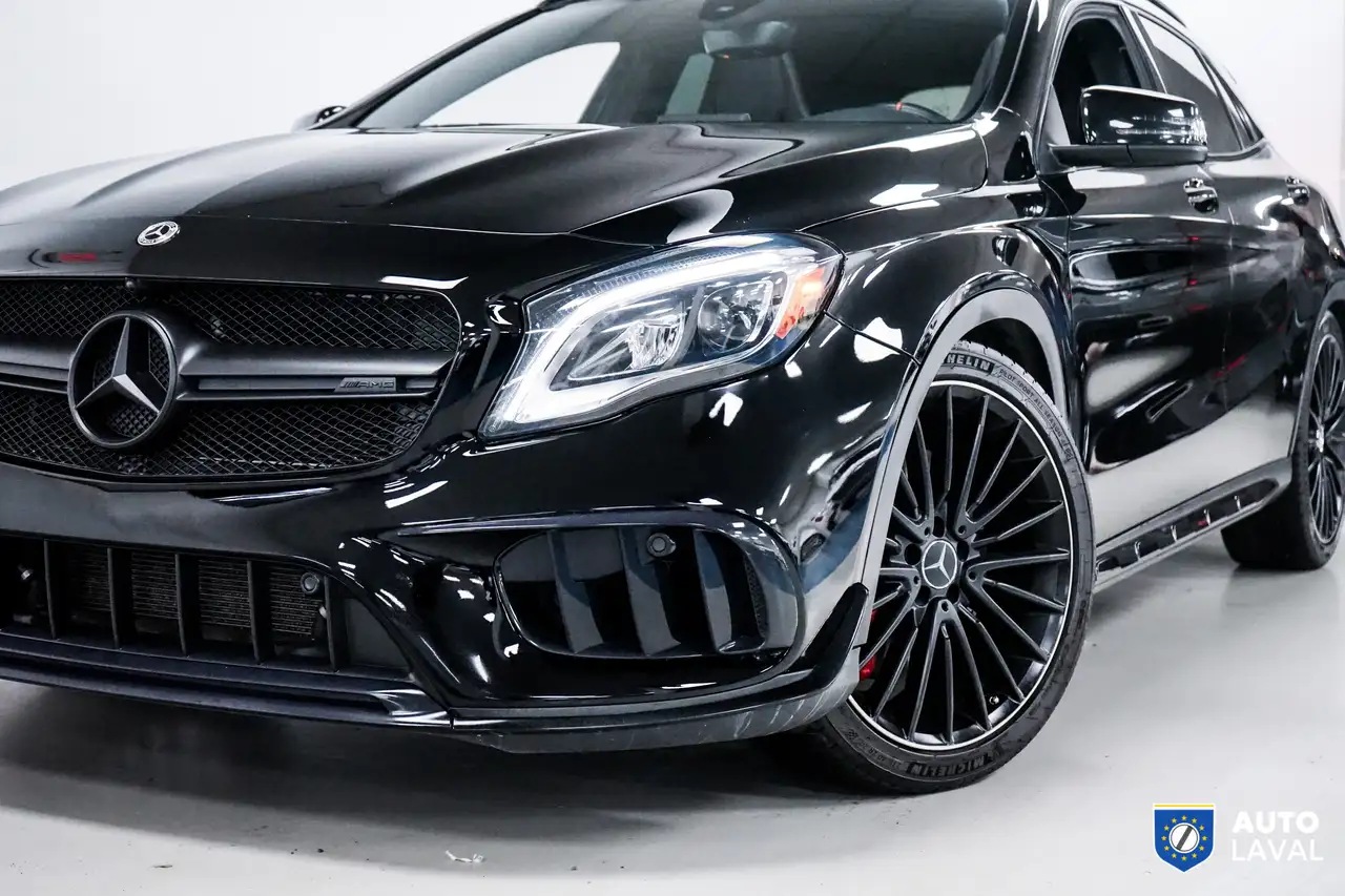 Mercedes-Benz GLA снимка Mercedes-Benz GLA