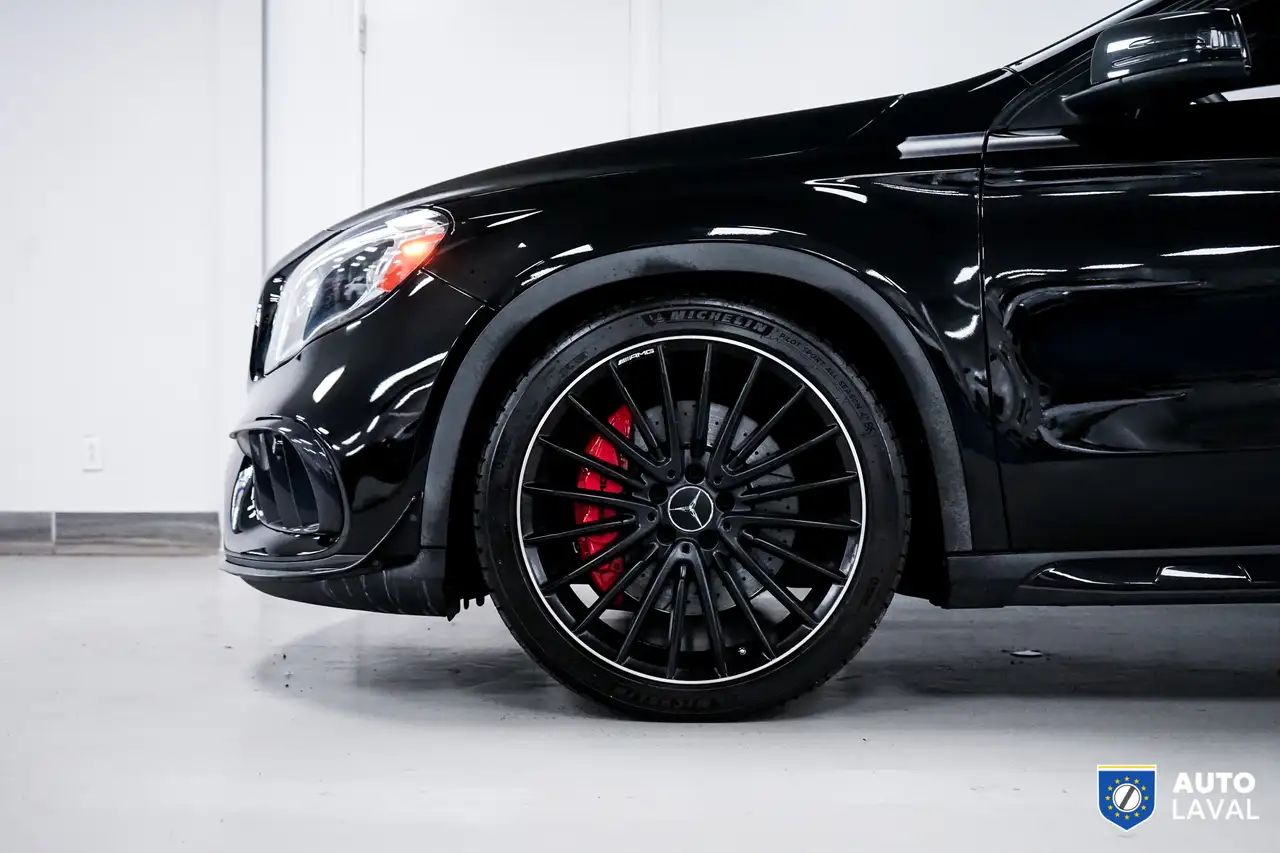 Mercedes-Benz GLA снимка Mercedes-Benz GLA