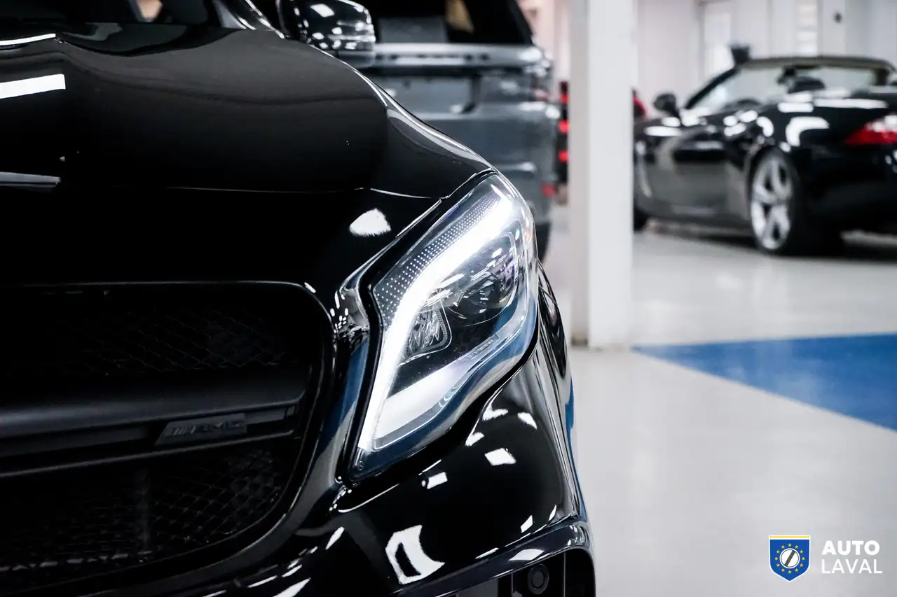 Mercedes-Benz GLA снимка Mercedes-Benz GLA