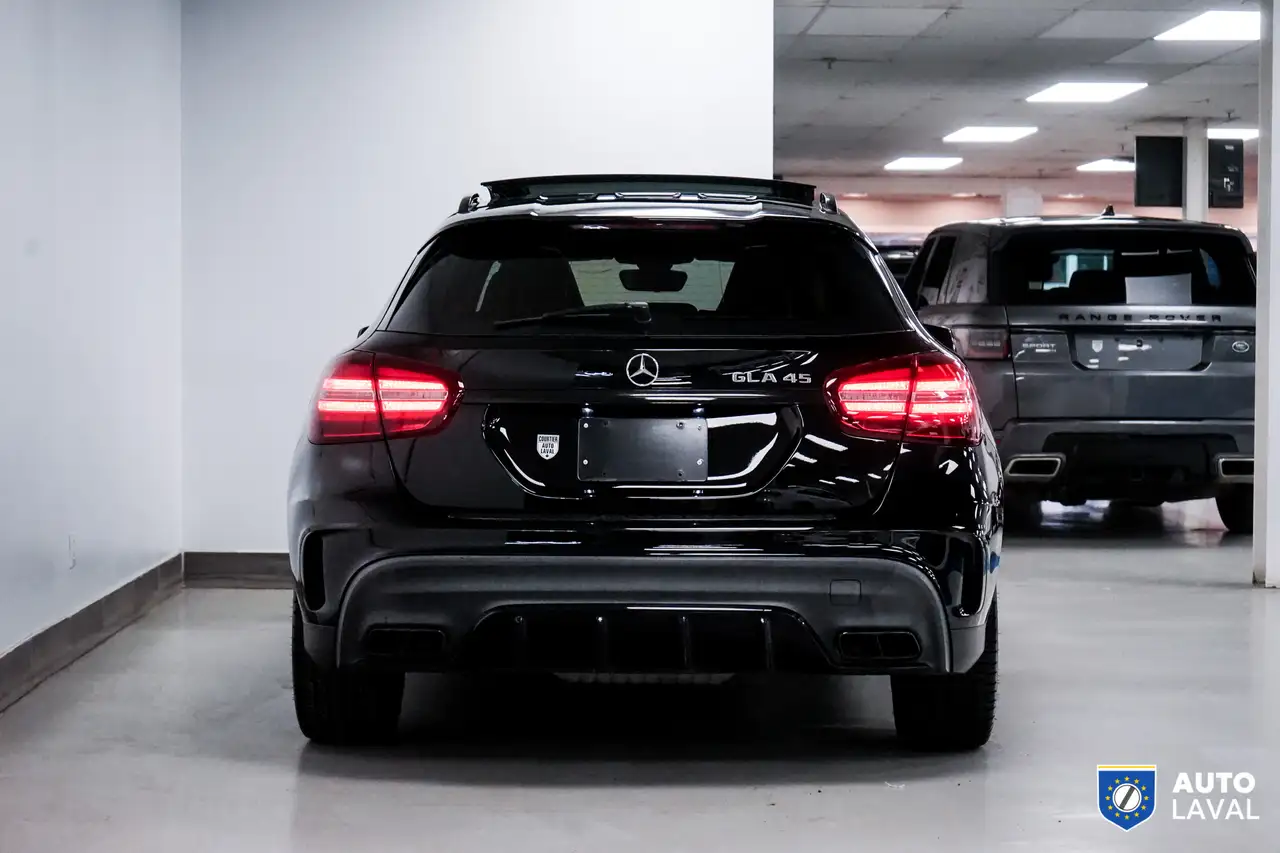 Mercedes-Benz GLA снимка Mercedes-Benz GLA