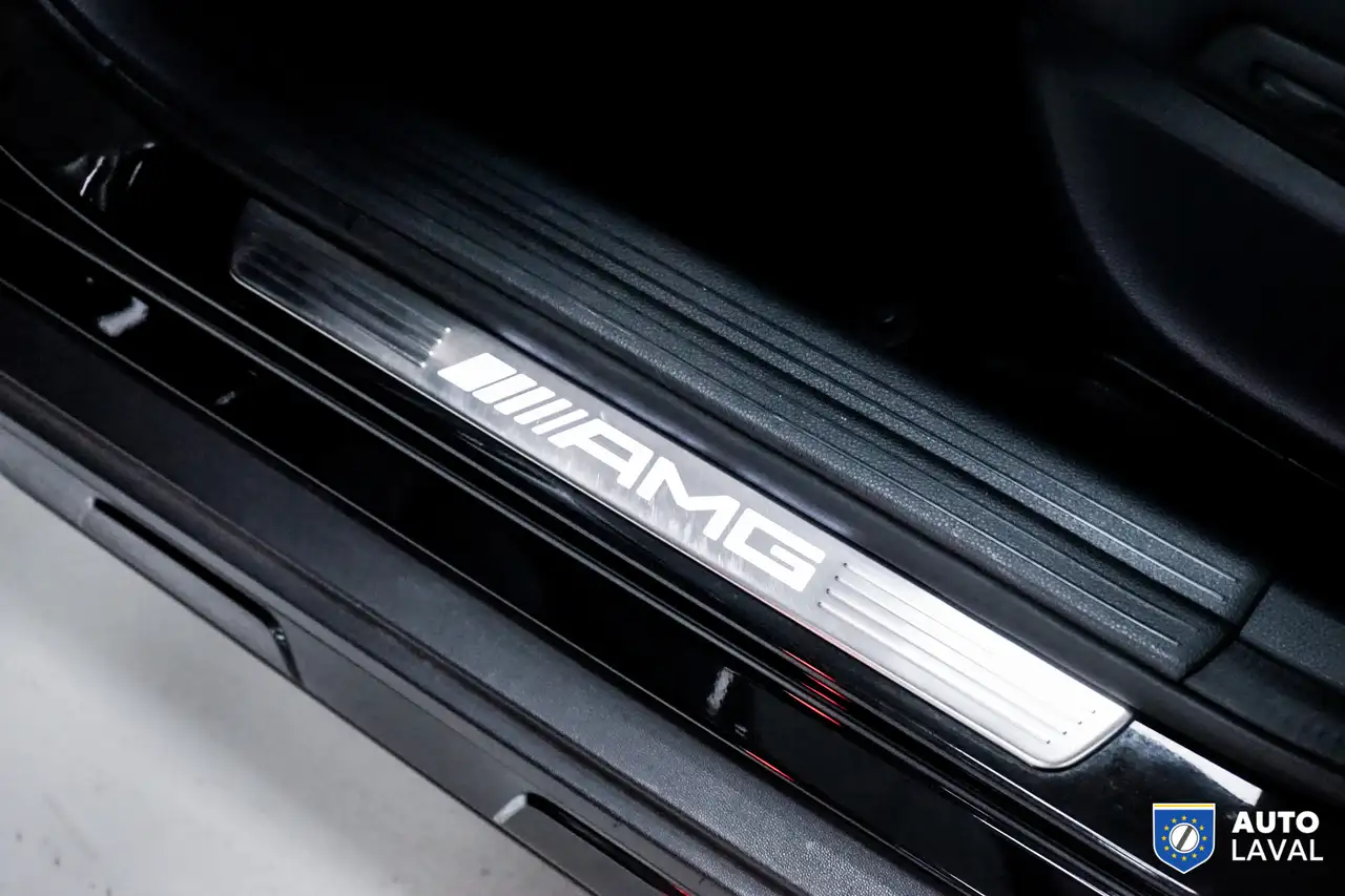 Mercedes-Benz GLA снимка Mercedes-Benz GLA