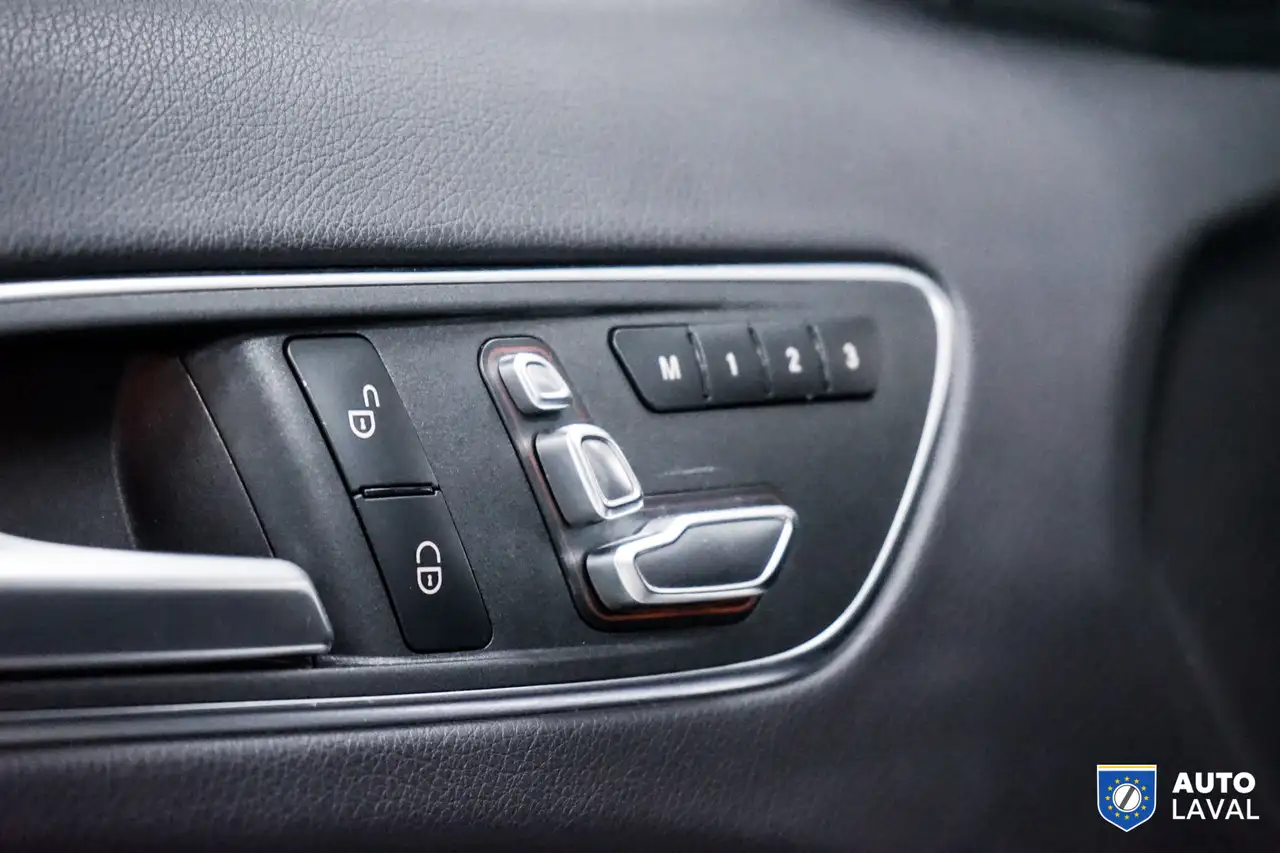 Mercedes-Benz GLA снимка Mercedes-Benz GLA