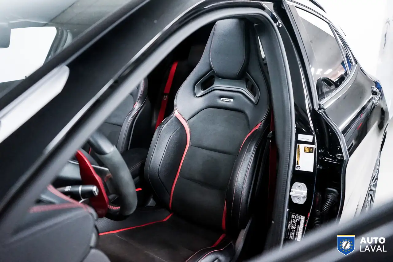 Mercedes-Benz GLA снимка Mercedes-Benz GLA