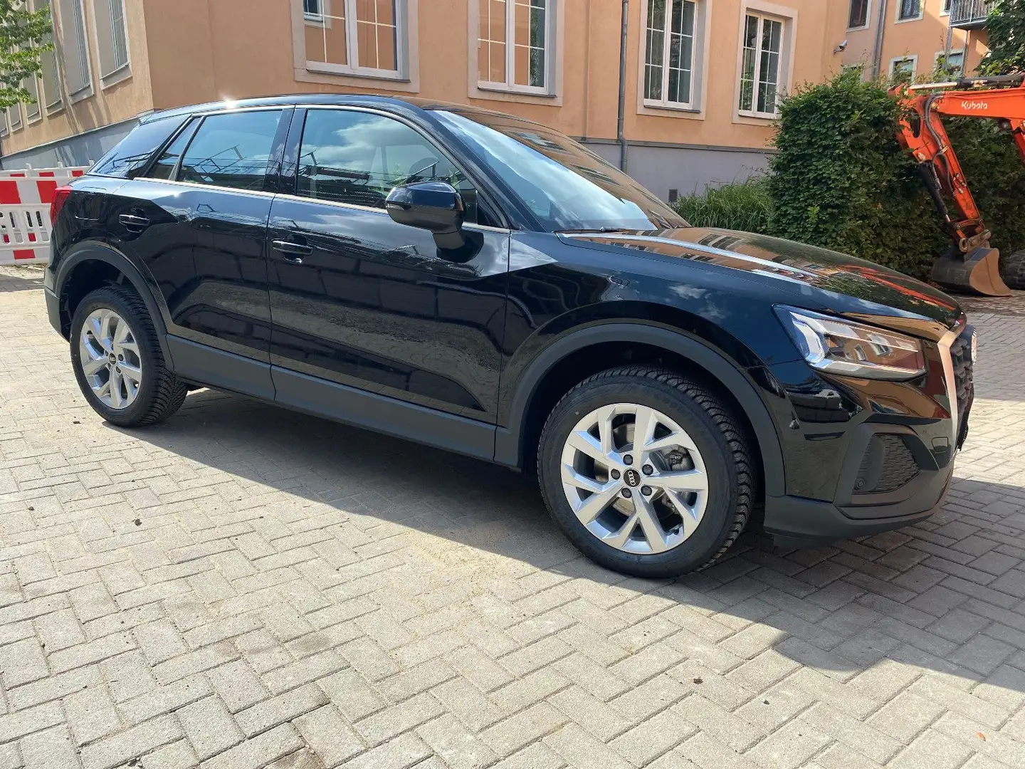 Audi Q2 35 TDI S-Tronic/Komfort/Matrix-LED/AHK/Sound Zwart - 1