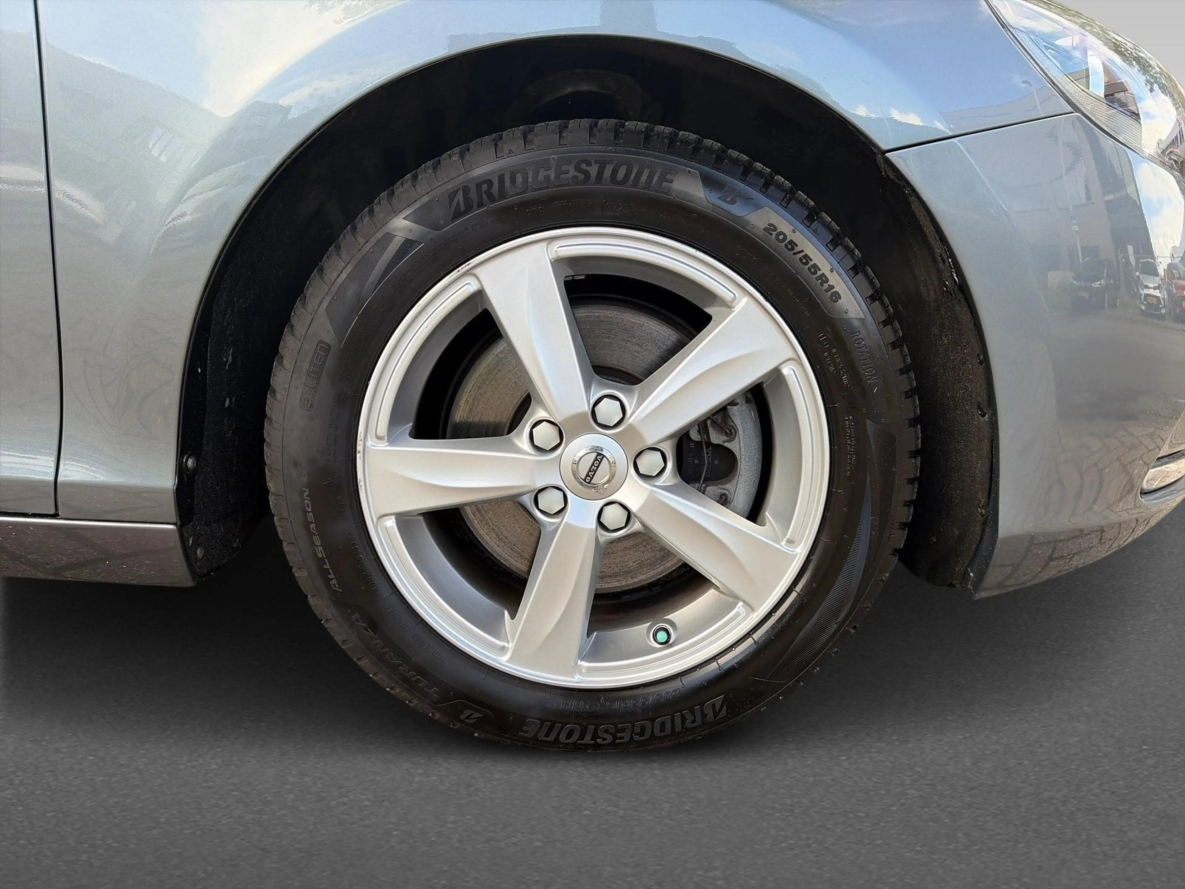 Volvo V40 2.0 T2 R-Design | Unieke kmstand! | Trekhaak | Air — photo 11