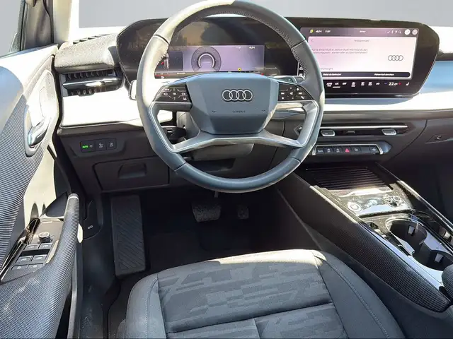 Audi Q3 TDI 110 kW  intense Ansicht 11