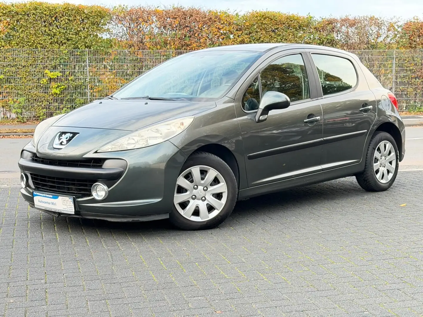Peugeot 207 Sport Automatik-ZV-Servo-Klima- Grau - 2