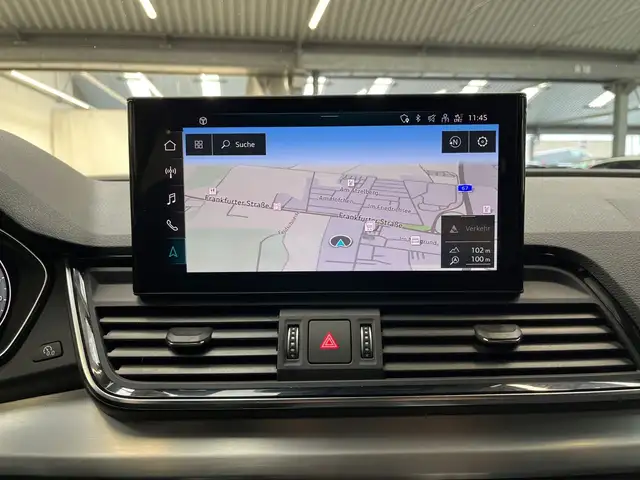 Audi Q5 view 14