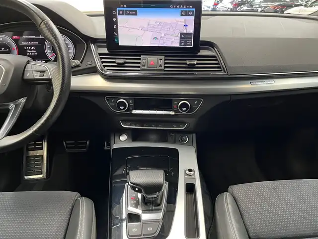 Audi Q5 view 15