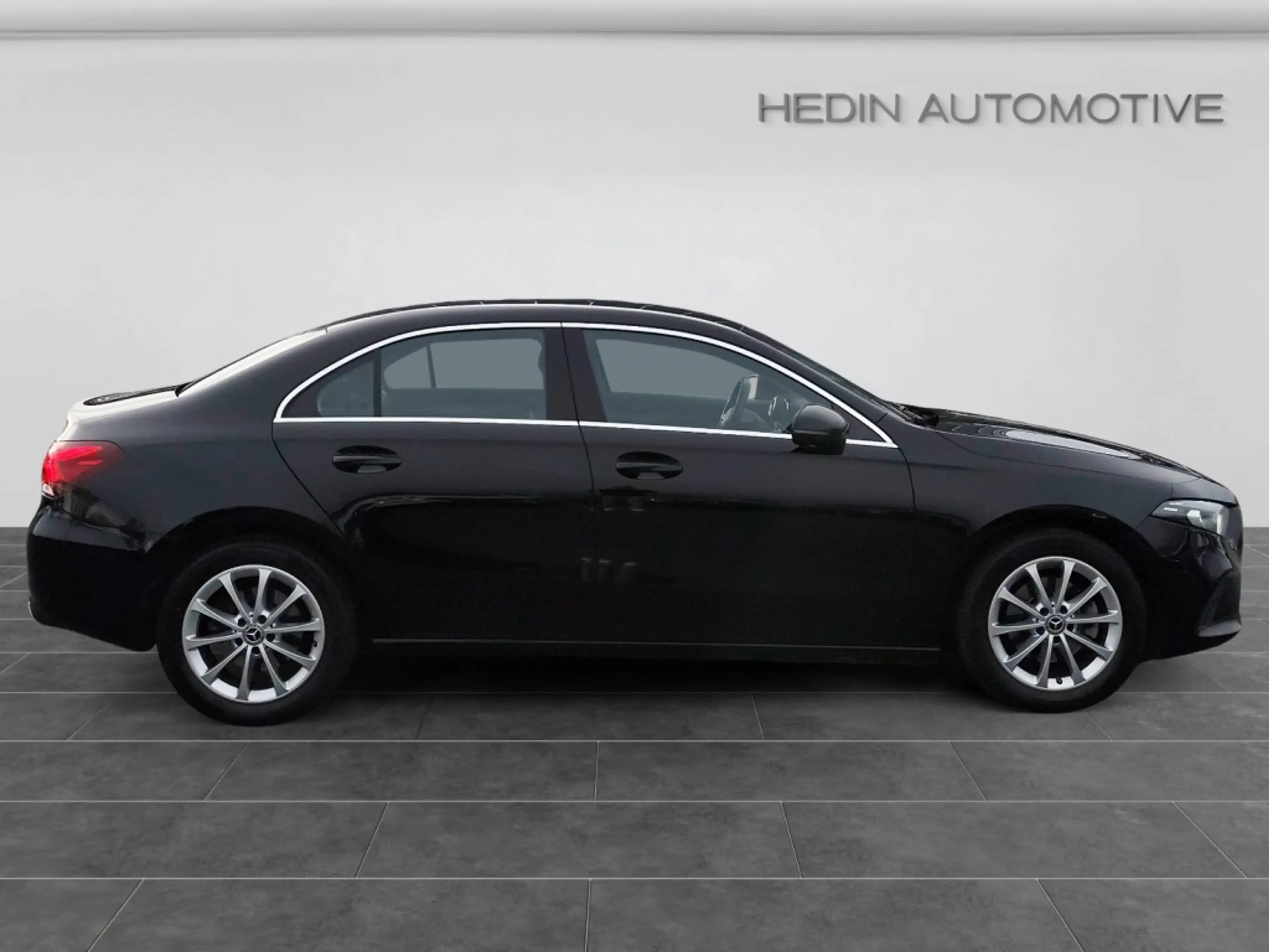 Mercedes-Benz A 200 Limousine PROGRESSIVE|MBUX|SHZ|TEMP|AHK|LM — photo 7