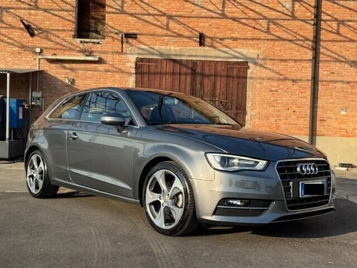 Audi A3 2.0 TDI F.AP. Ambition Grigio - 2