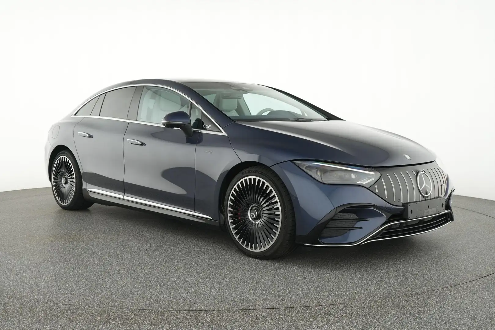 Mercedes-Benz EQE 53 4MATIC+ EQE 53 Mercedes-AMG 4MATIC Blauw - 2