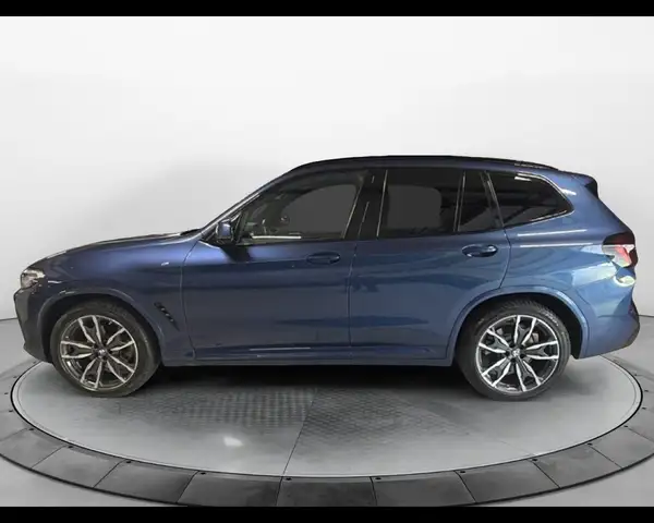 BMW X3 view 9