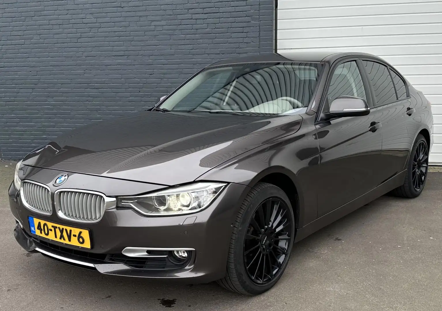 BMW 335 3-serie 335i High Executive MOTORREVISIE/HEADUP/6C Braun - 2