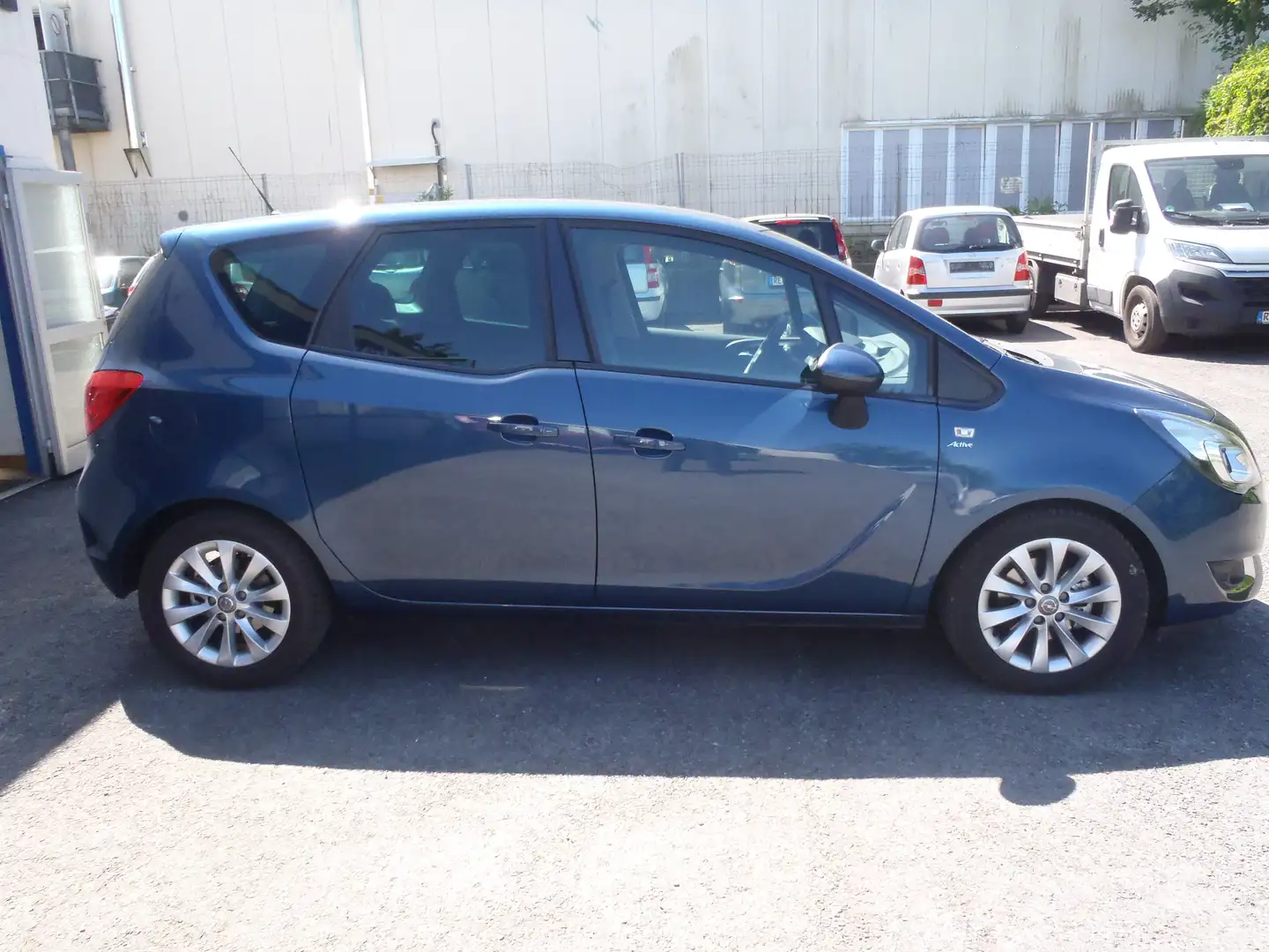 Opel Meriva Active KLIMA AUTOMATIK Bleu - 2