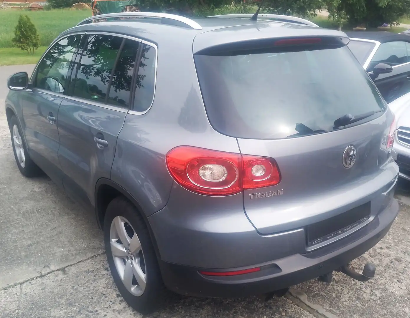Volkswagen Tiguan 1.4 TSI BlueMotion Tech Sport & Style - 2